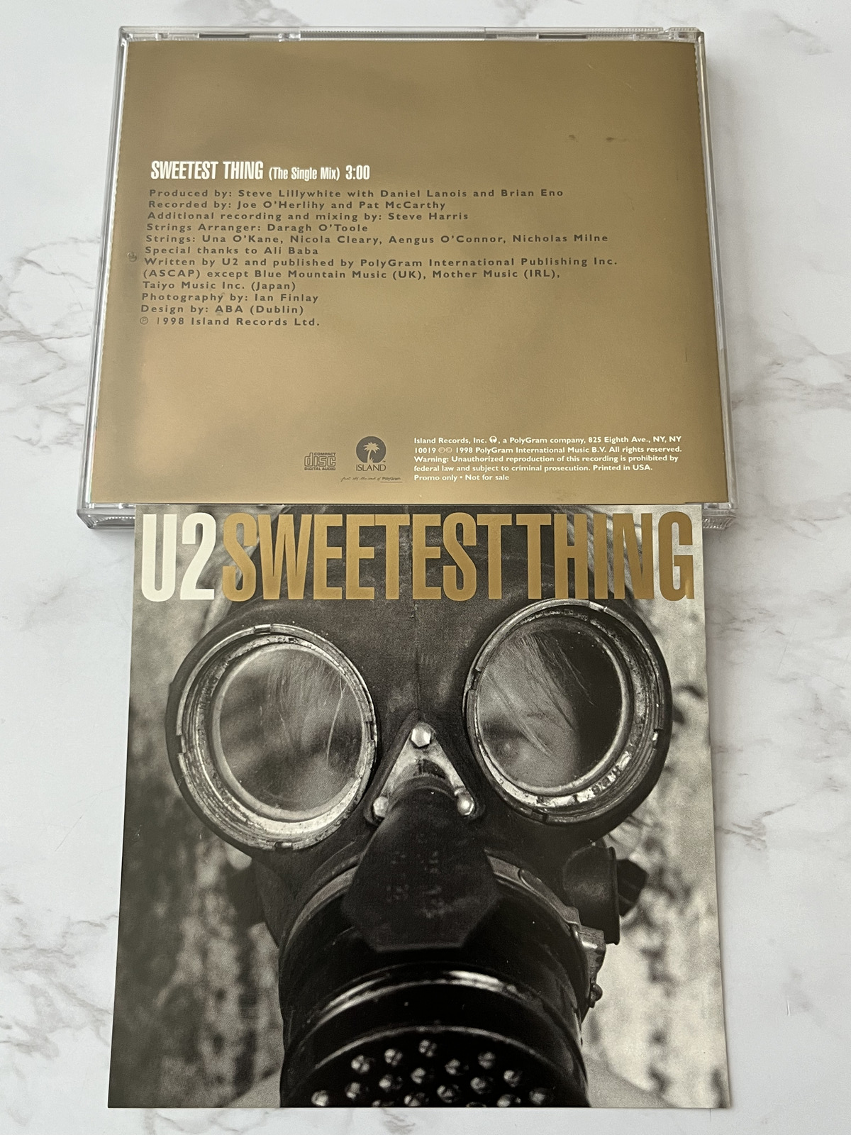 U2 – Sweetest Thing (1998)