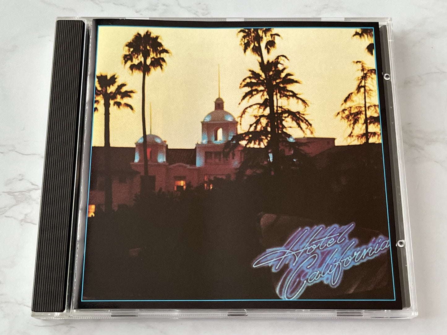 Eagles – Hotel California