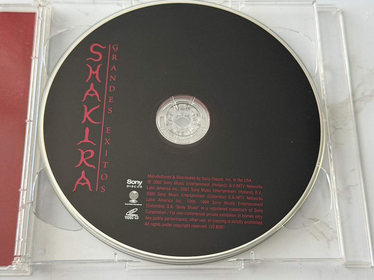 Shakira – Grandes Exitos (2-CD Set) (2002)