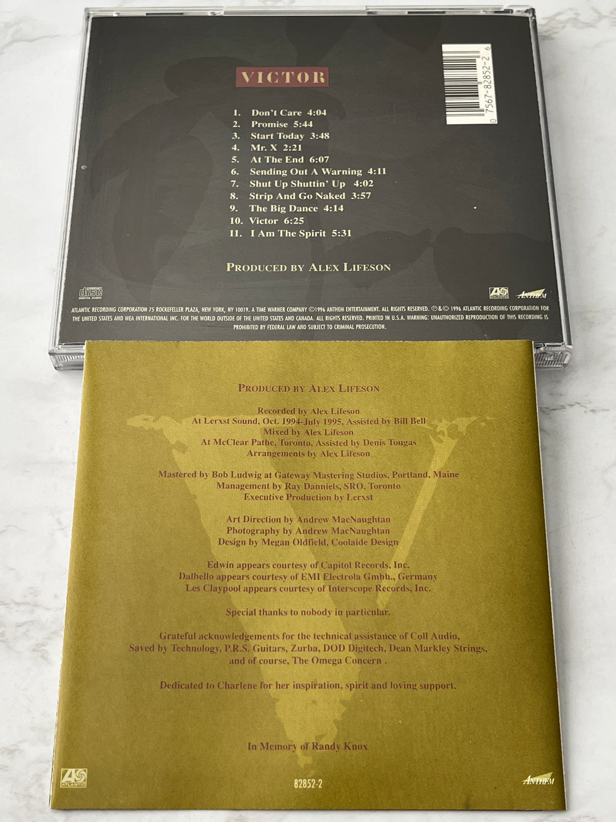 Victor – Victor (1996)