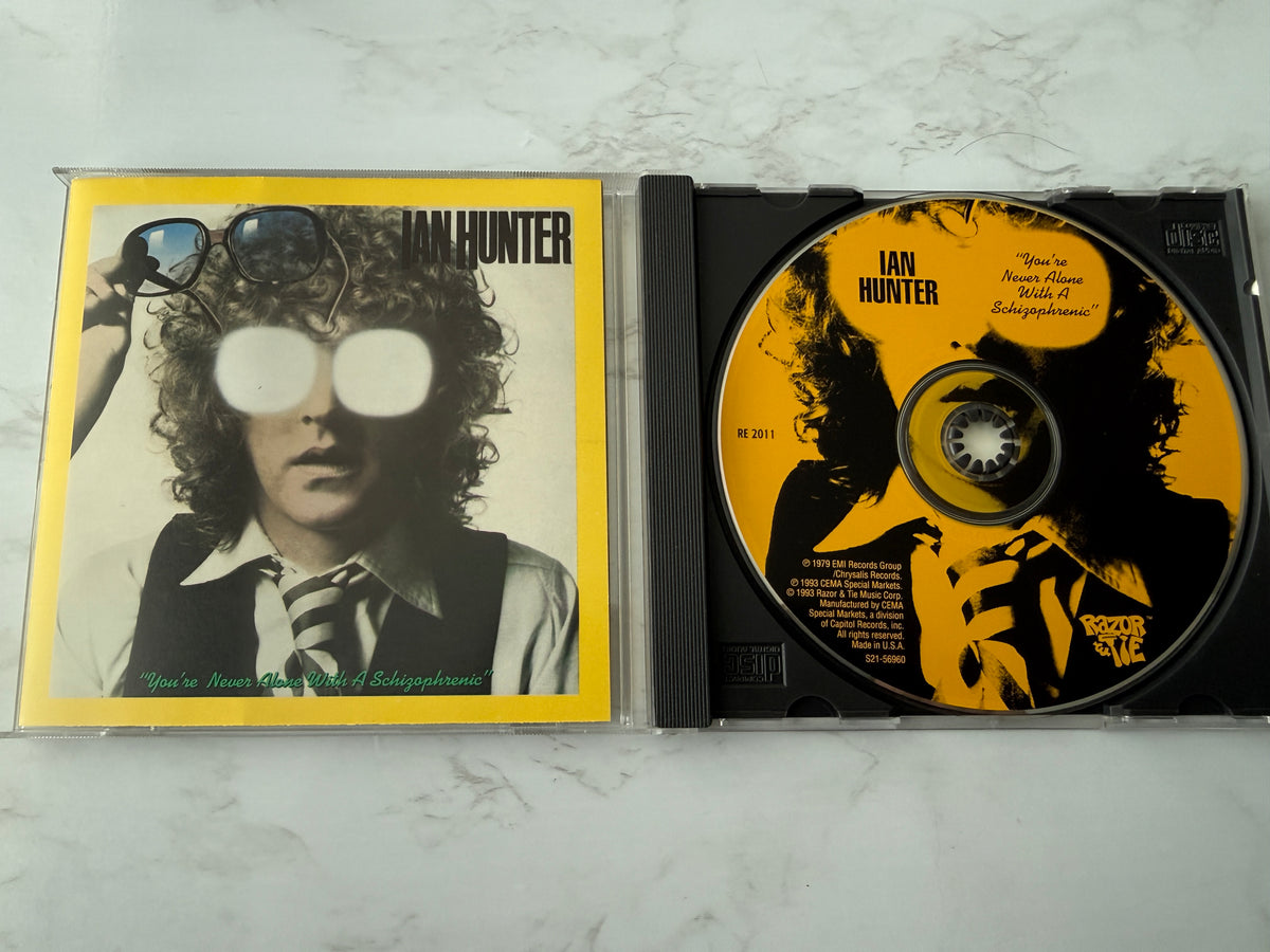 Ian Hunter – You're Never Alone With A Schizophrenic (1979)