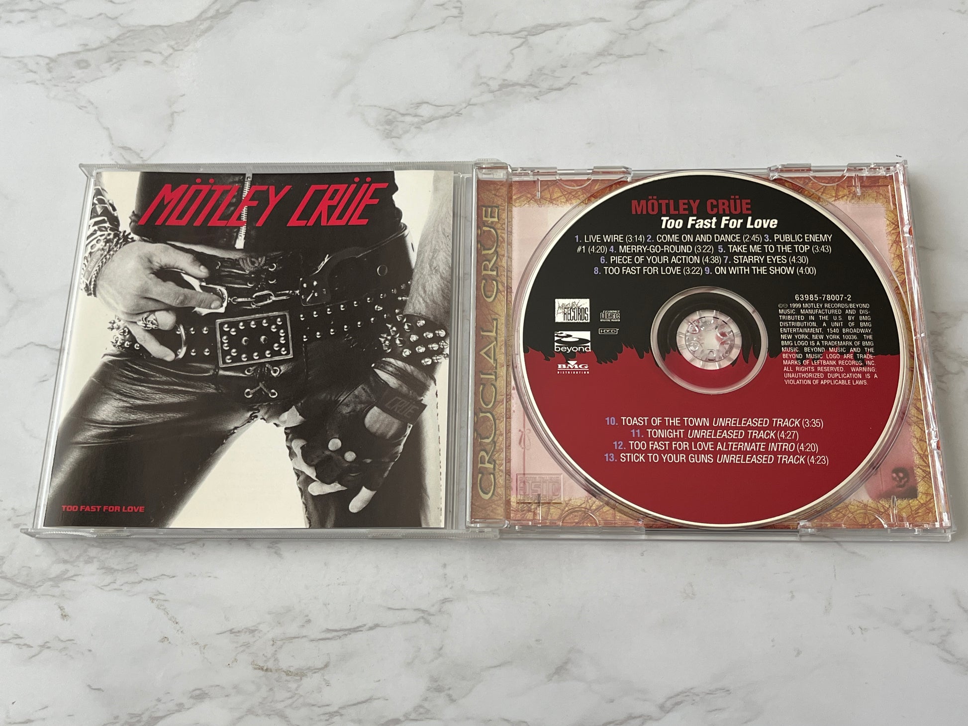 Mötley Crüe – Too Fast For Love (1981)