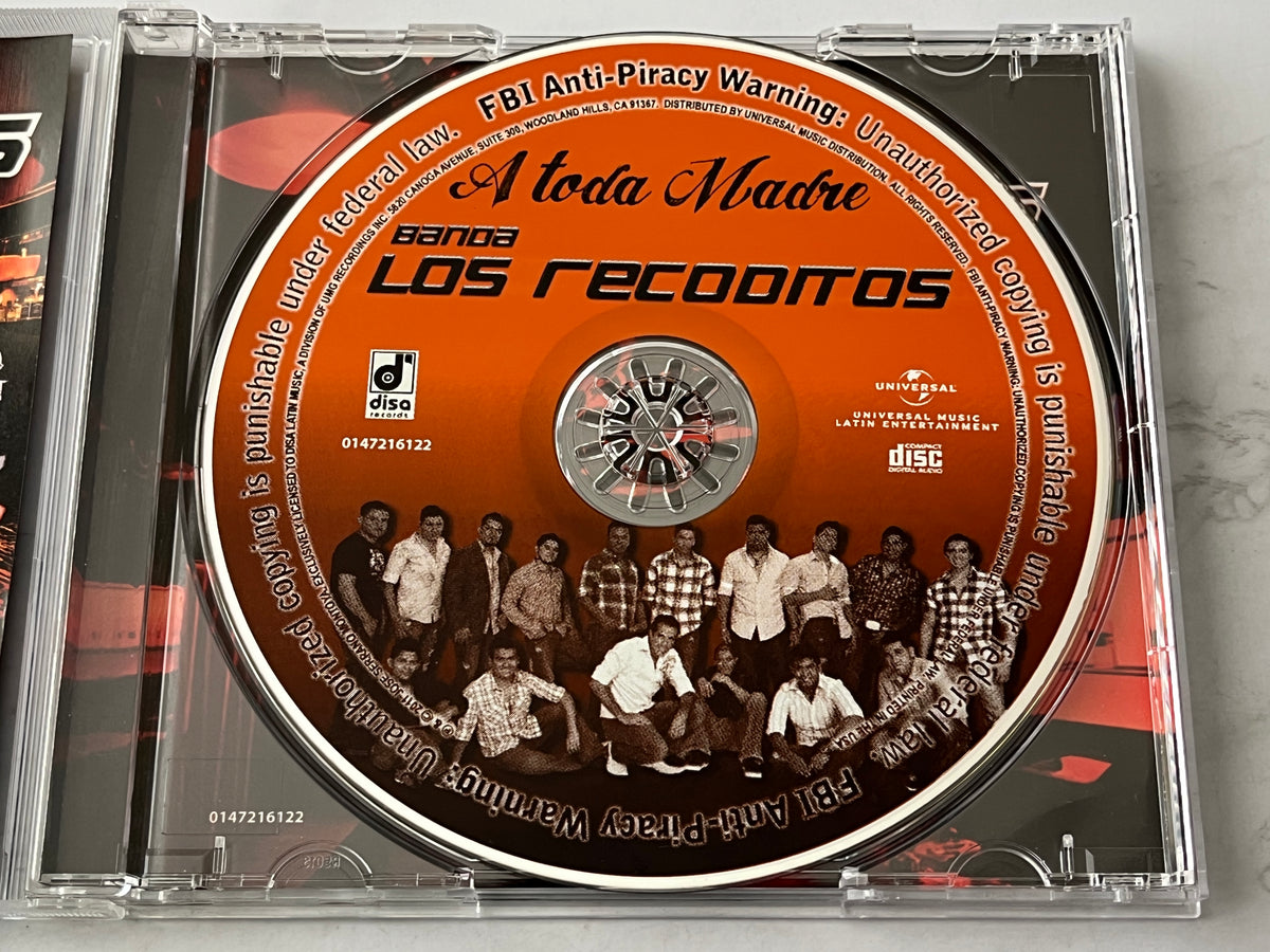 Banda Los Recoditos – A Toda Madre (2011)