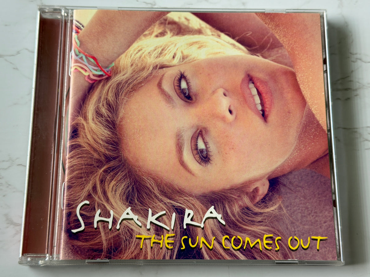 Shakira – The Sun Comes Out (2010)