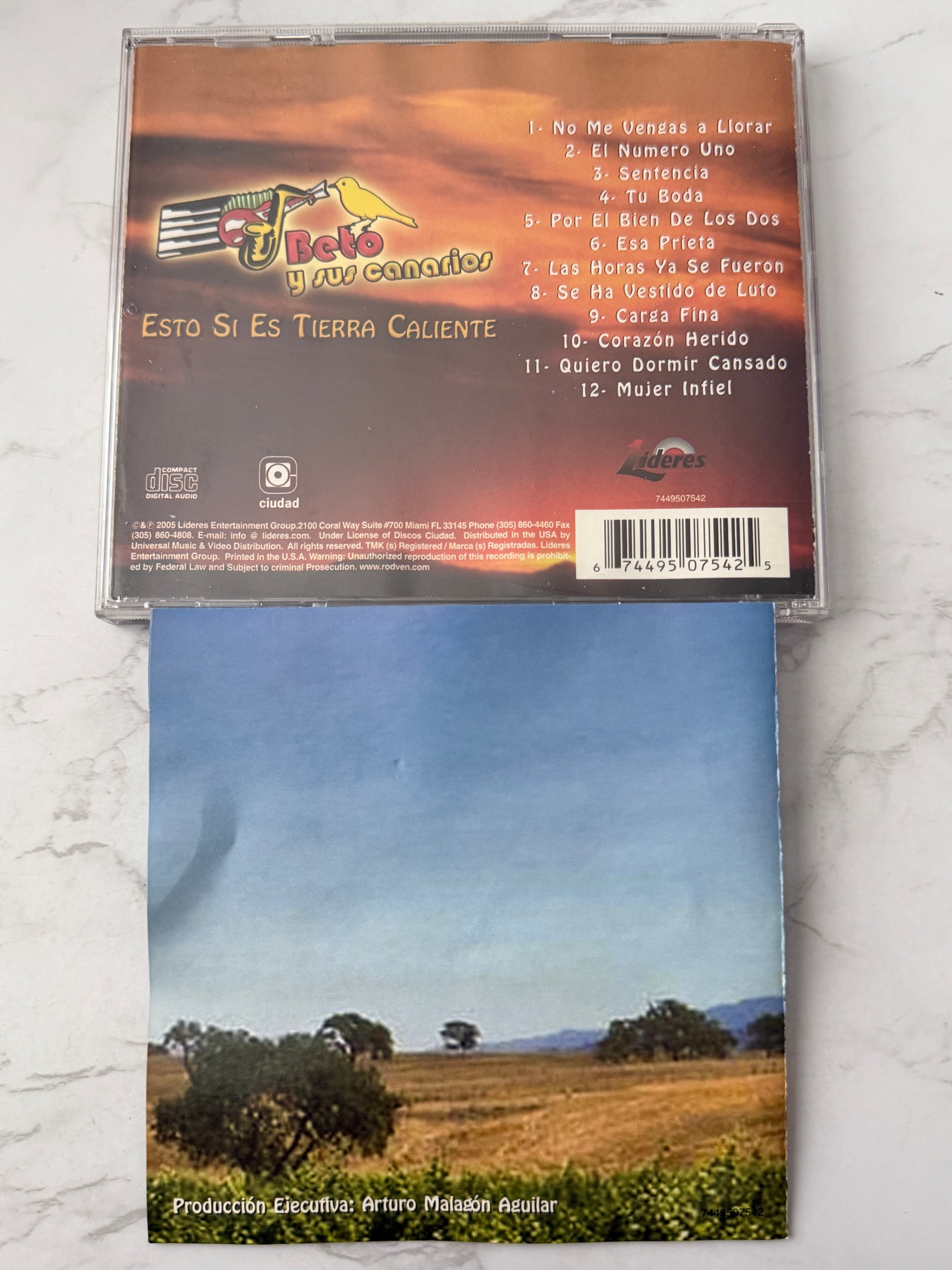 Beto Y Sus Canarios – Esto Sí Es Tierra Caliente (2003)