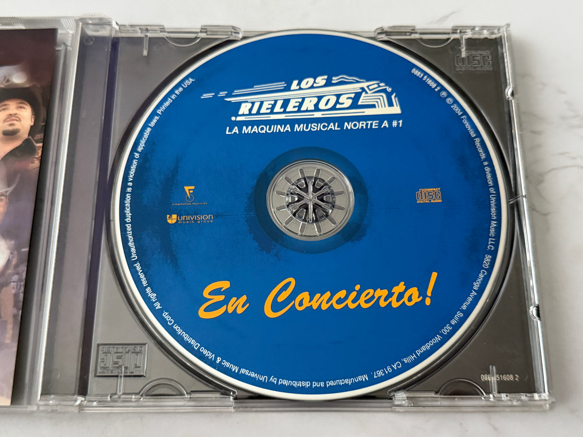 Los Rieleros Del Norte – En Concierto! (2003)