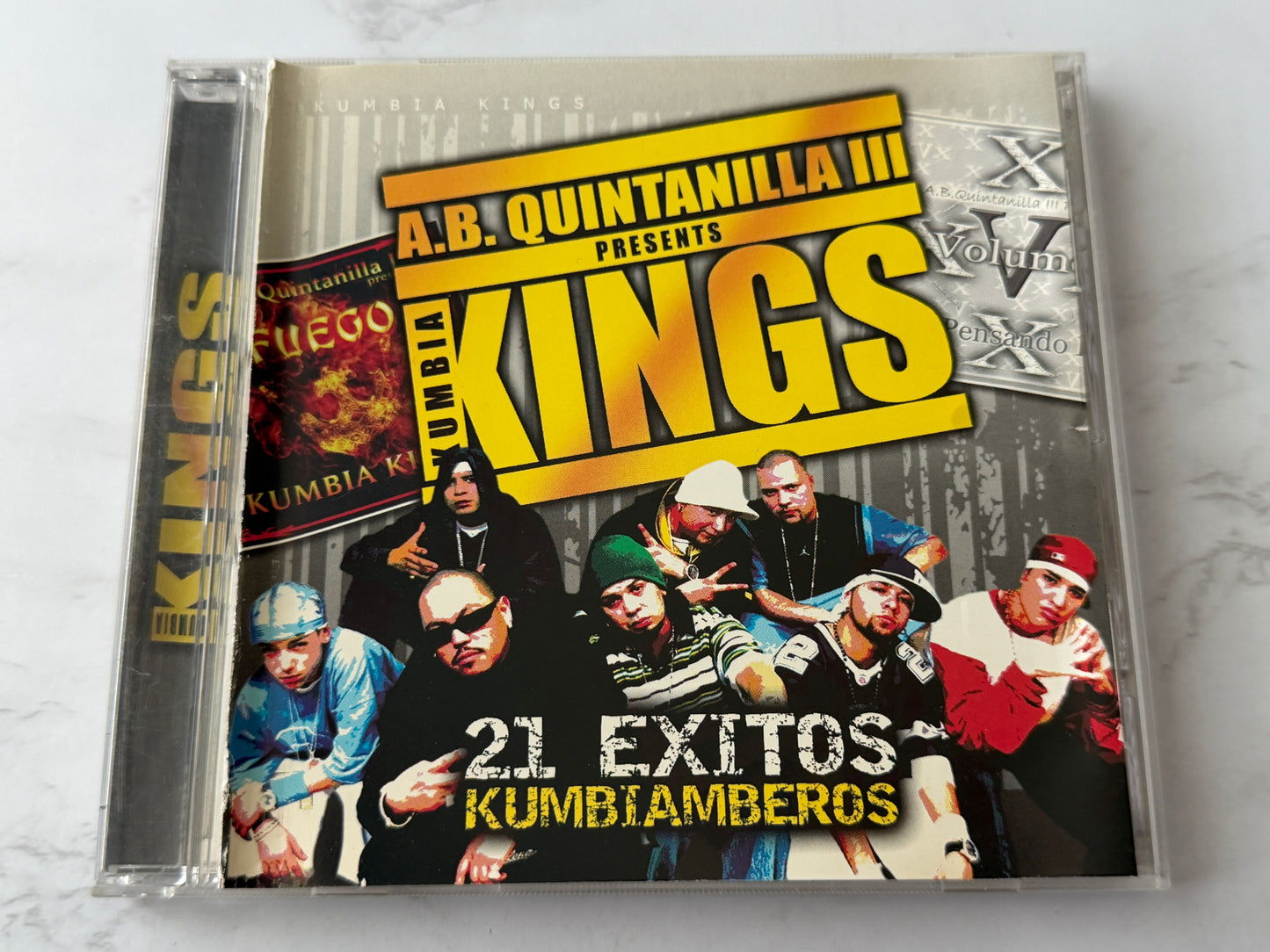 A.B. Quintanilla III Presents Kumbia Kings – Kings Live! — 21 Éxitos Kumbiamberos