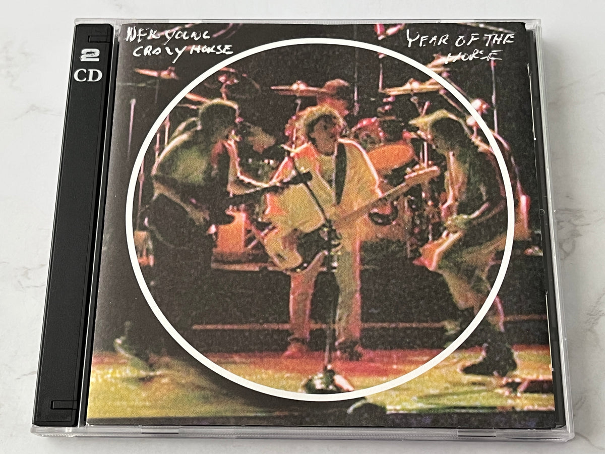 Neil Young & Crazy Horse – Year Of The Horse (2-CD Set) (1997)