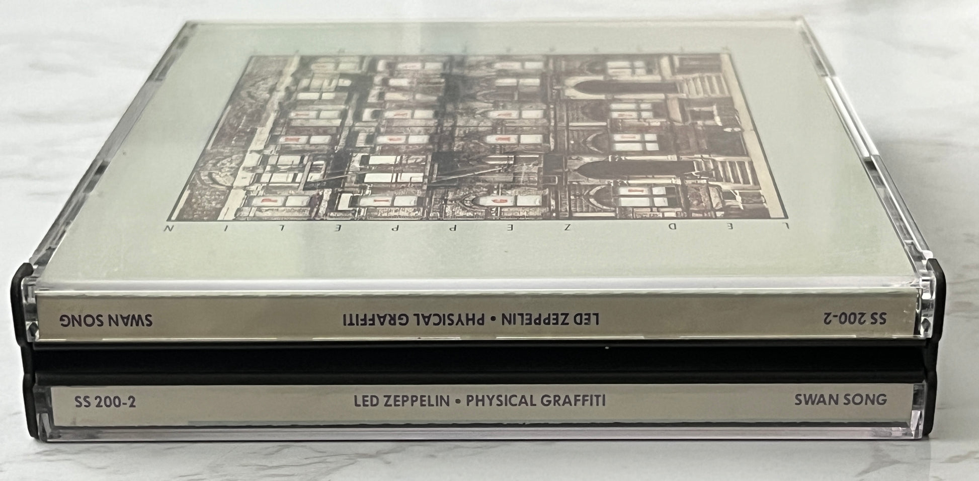 Led Zeppelin – Physical Graffiti (2-CD Set) (1975) [JAPAN TARGET ERA]