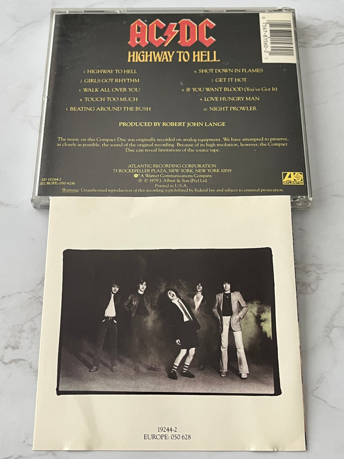 AC/DC – Highway To Hell (1979) [JVC PRESS]