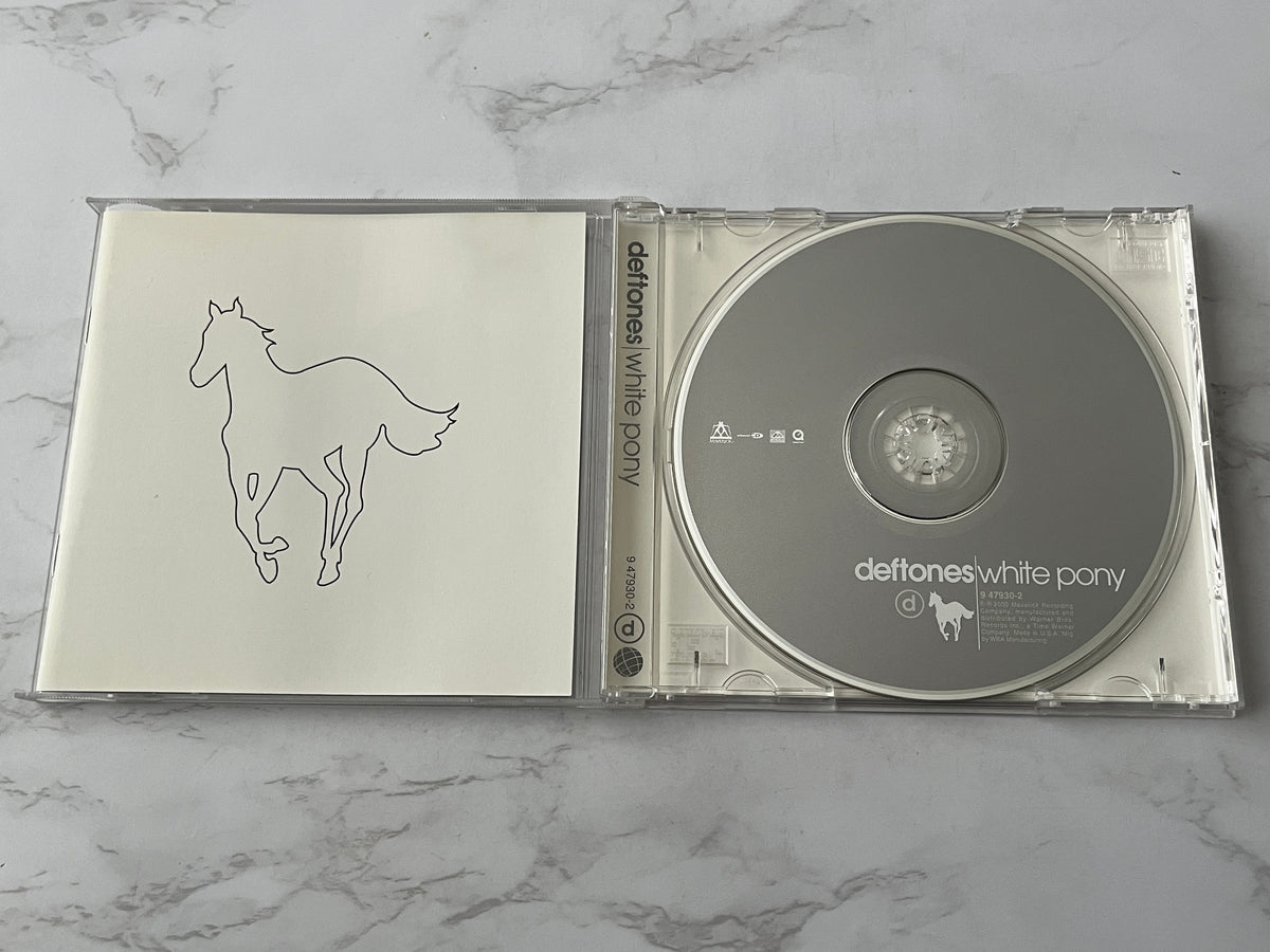 Deftones – White Pony (2000)