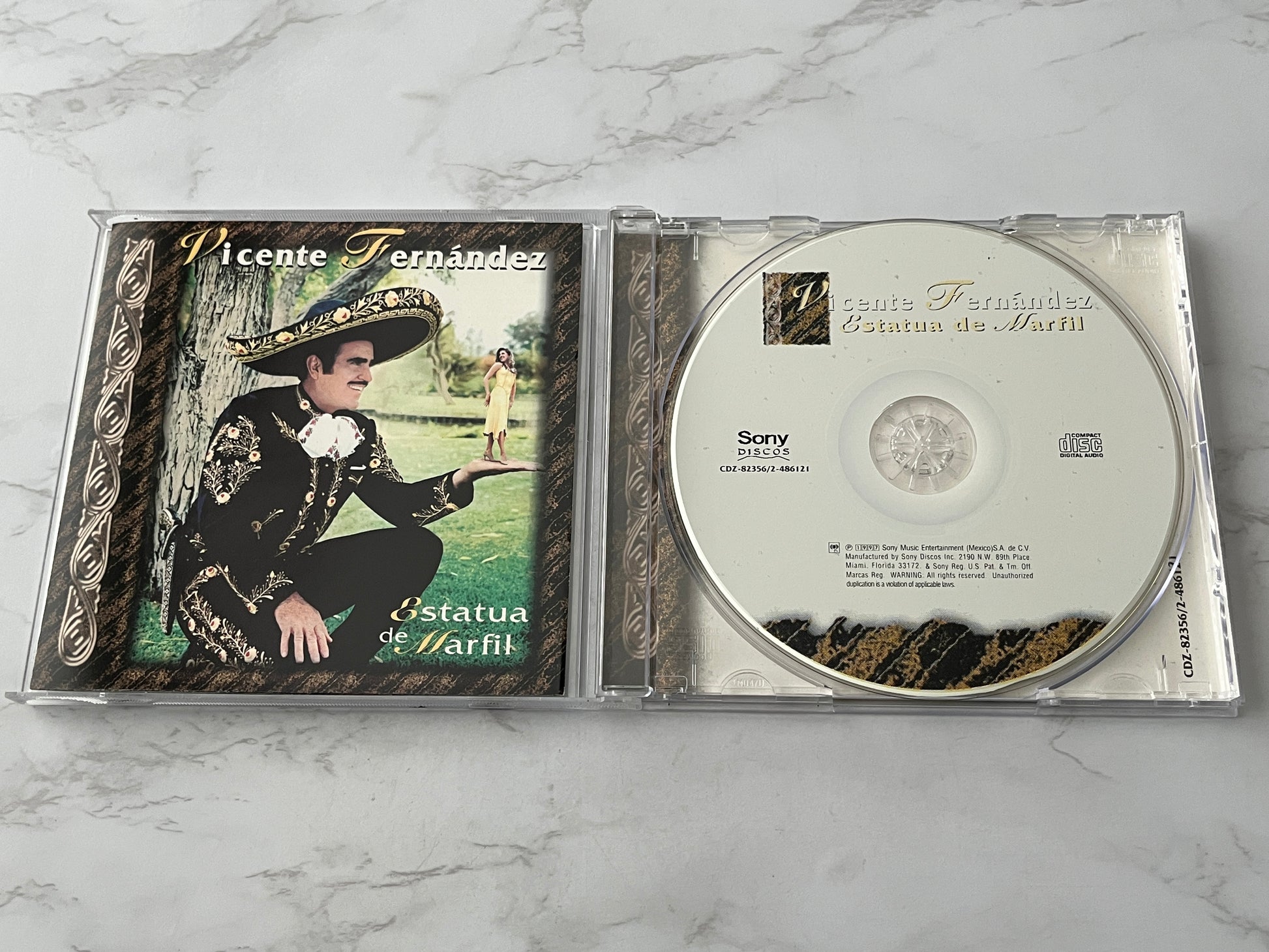 Vicente Fernández – Estatua de Marfil (1997)