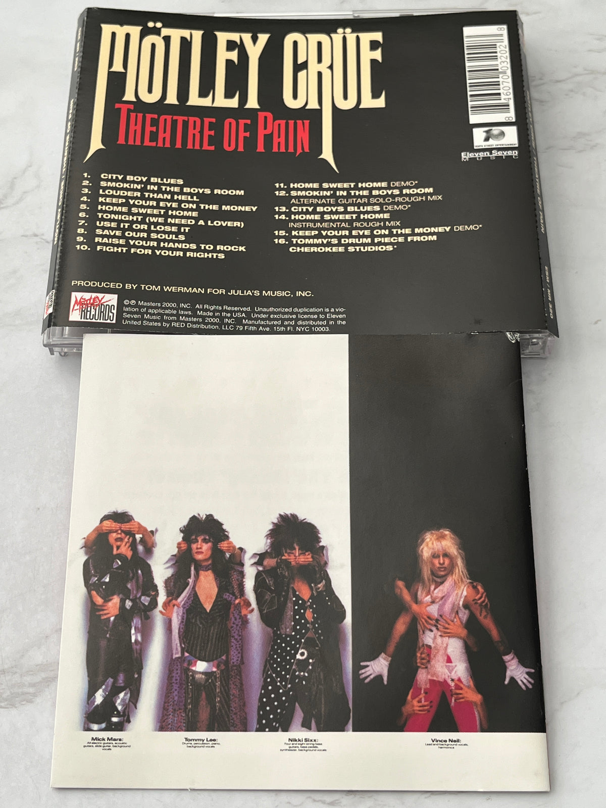 Motley Crue – Theatre Of Pain