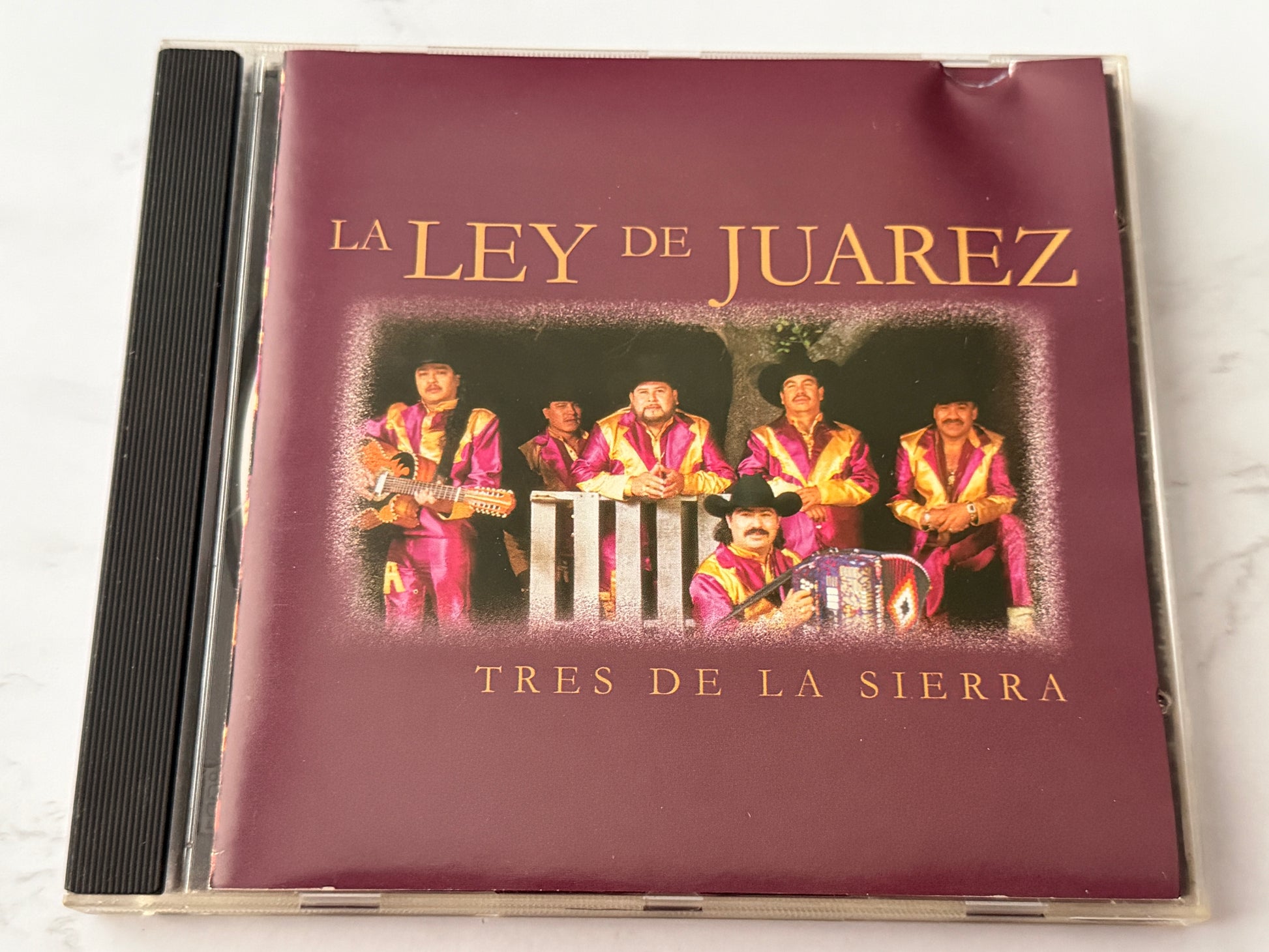 La Ley De Juárez – Tres De La Sierra (2000)