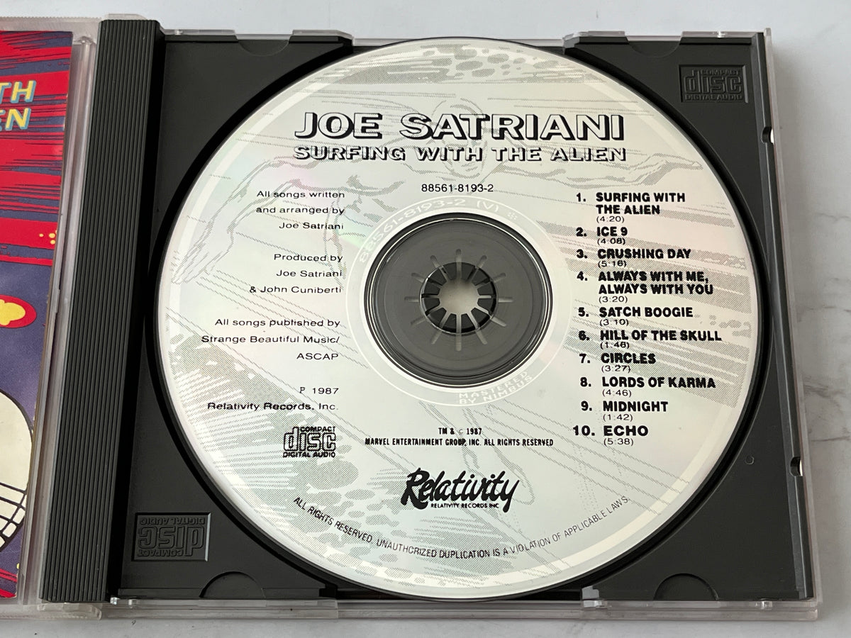Joe Satriani – Surfing With The Alien (1987)