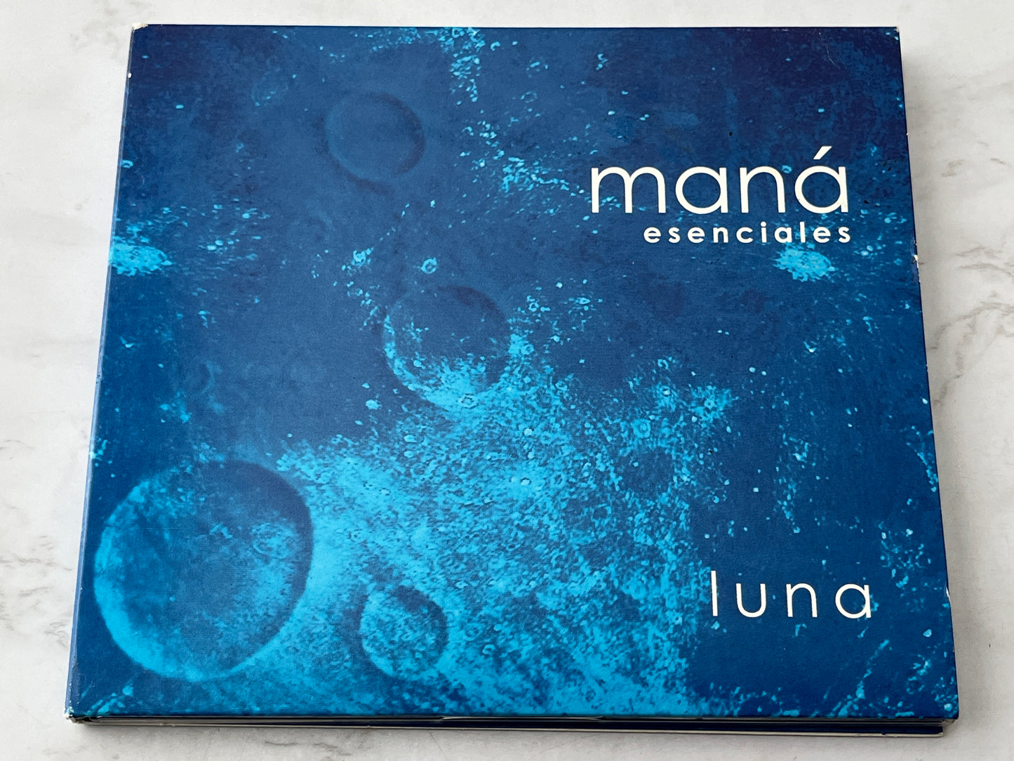 Mana – Esenciales (2003)