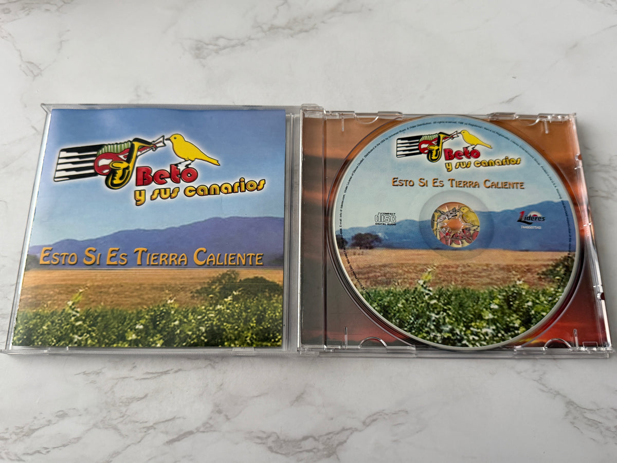 Beto Y Sus Canarios – Esto Sí Es Tierra Caliente (2003)