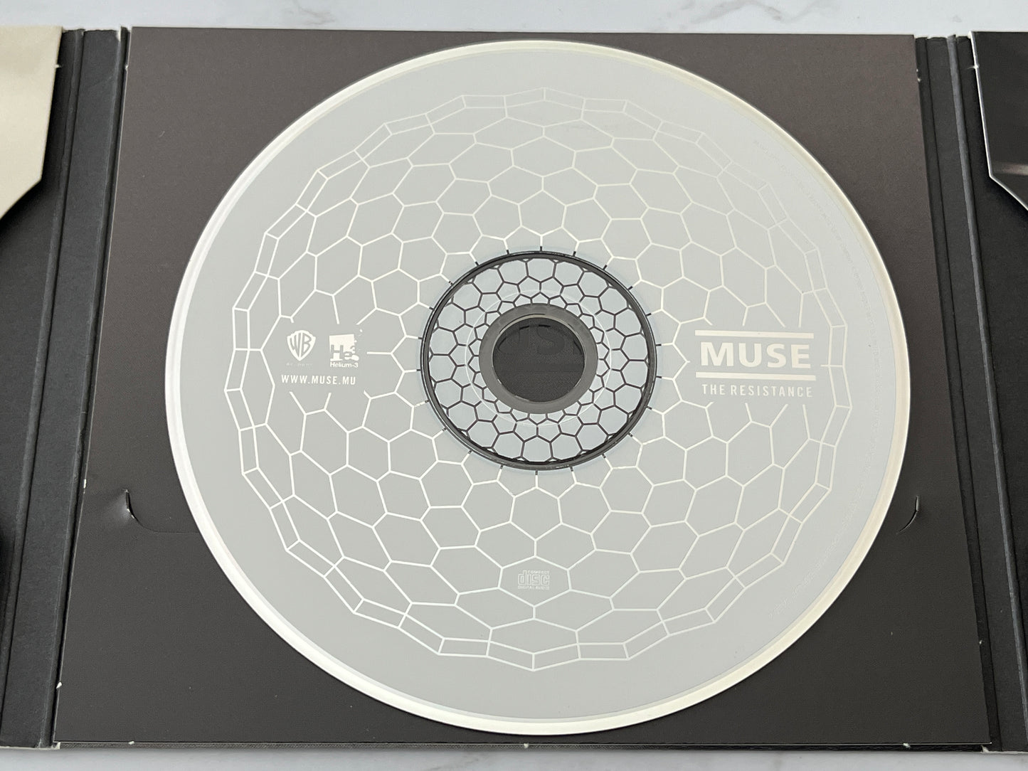 Muse – The Resistance (CD + DVD Deluxe Edition) (2009)