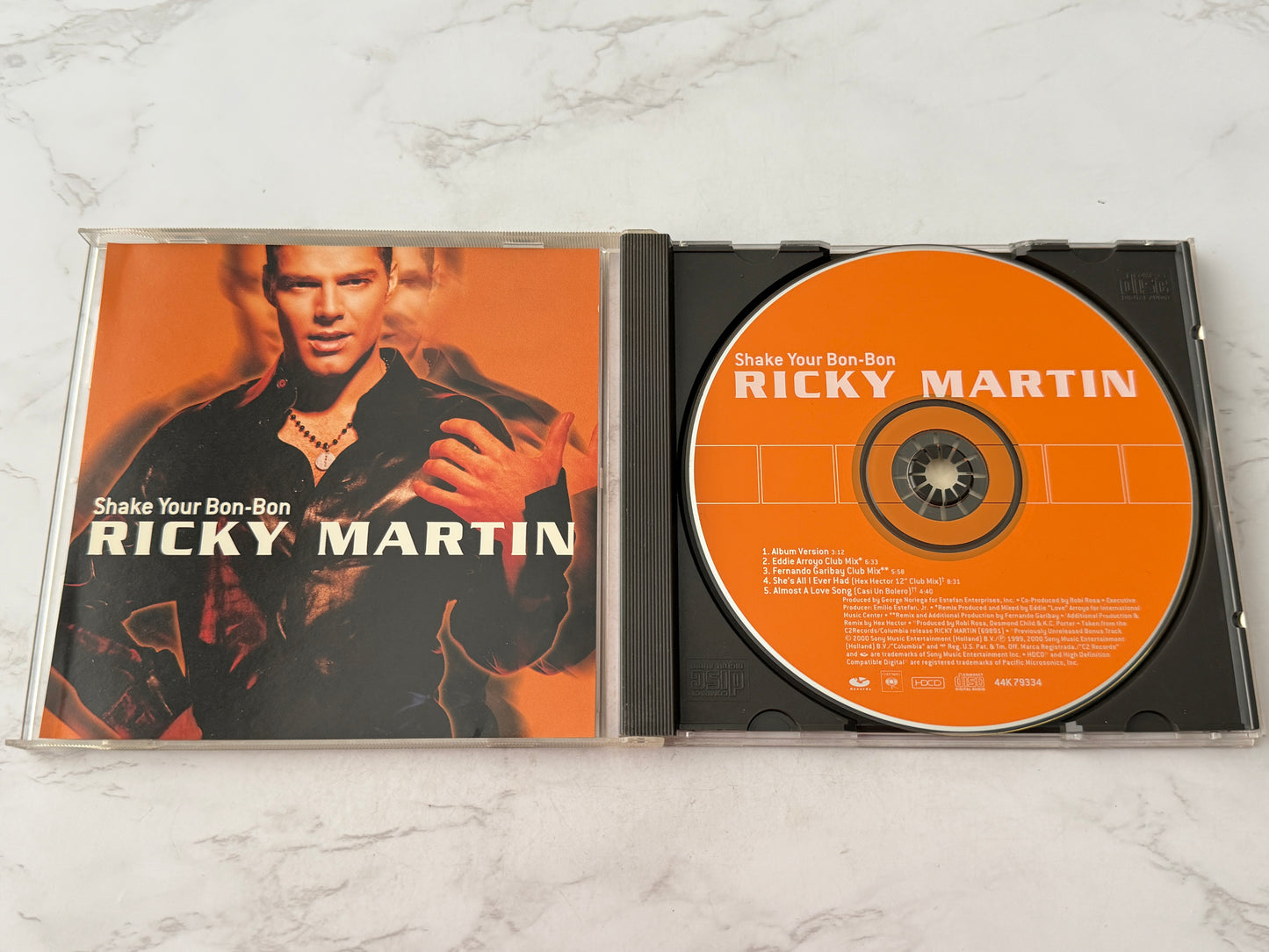 Ricky Martin – Shake Your Bon-Bon (CD Single) (2000)