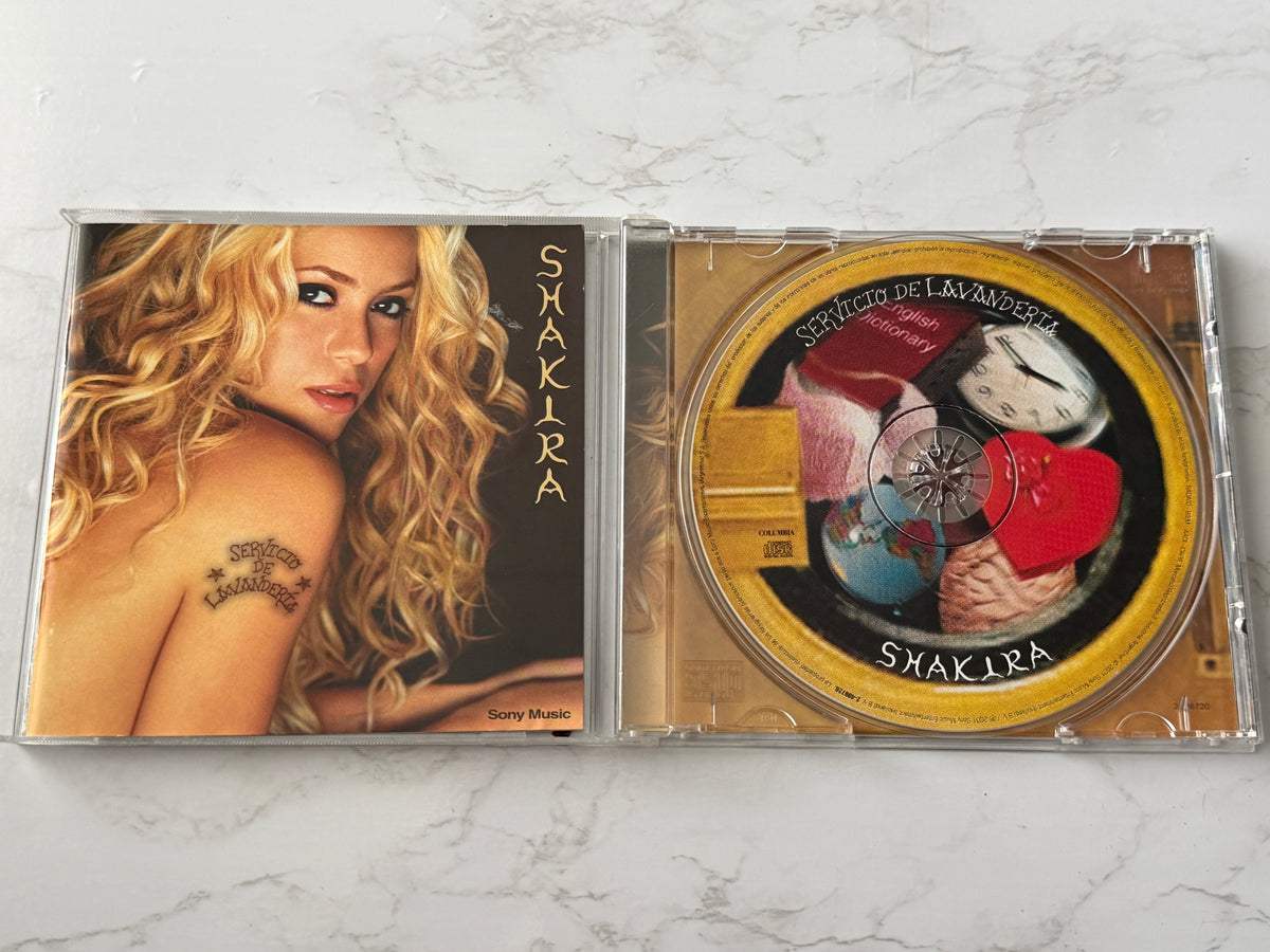 Shakira – Servicio De Lavanderia (2001)