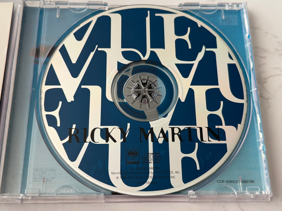 Ricky Martin – Vuelve (1998)