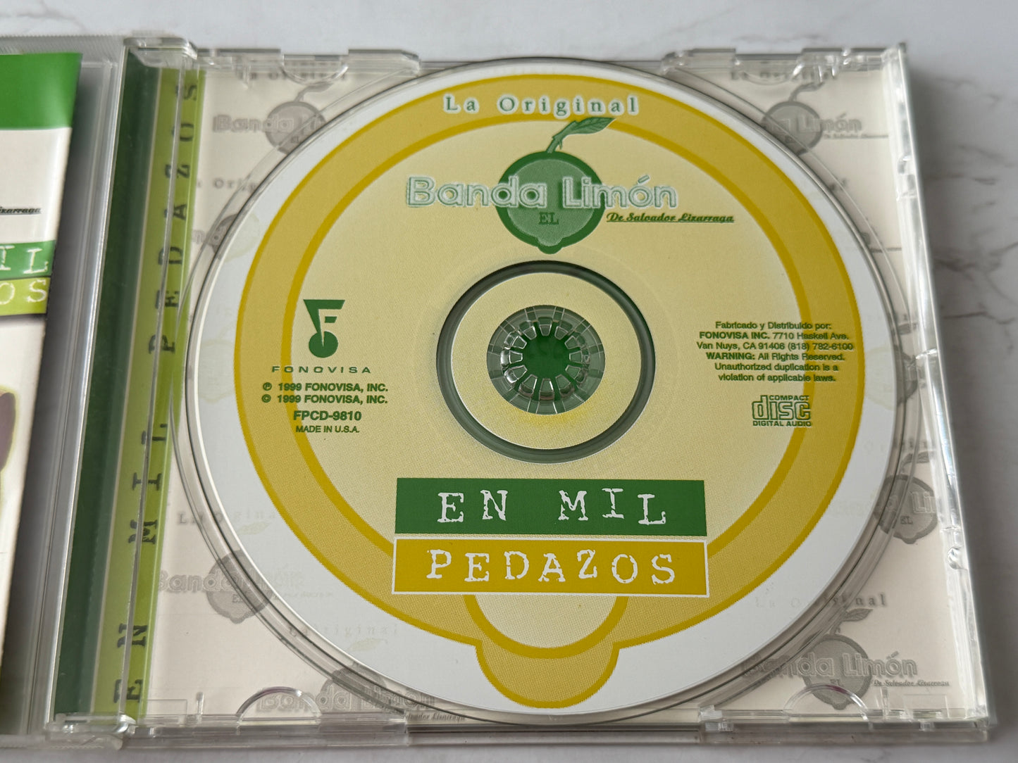 La Original Banda El Limón – En Mil Pedazos (1999)