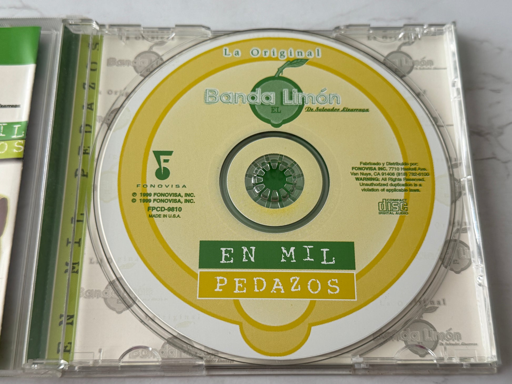 La Original Banda El Limón – En Mil Pedazos (1999)