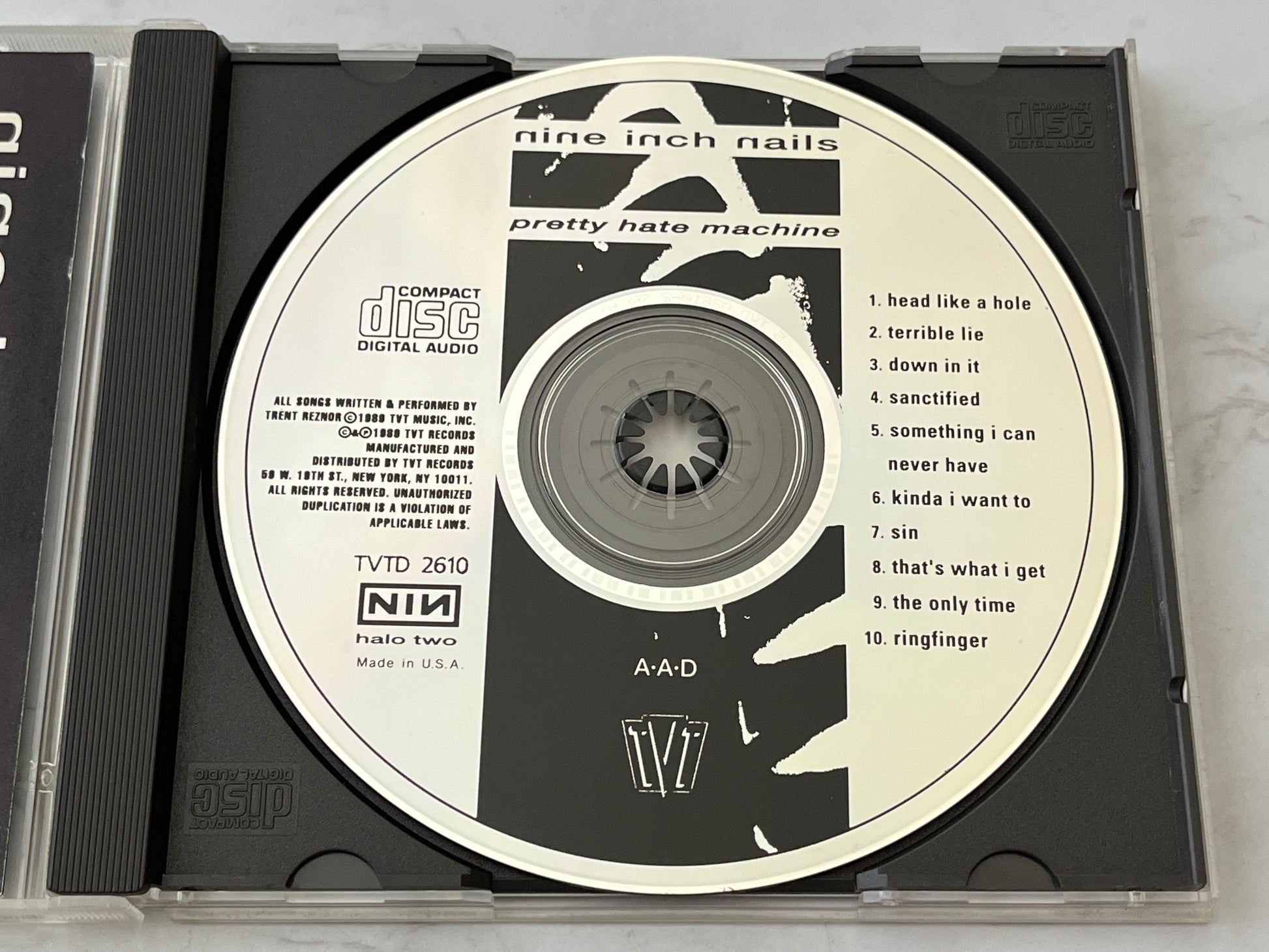 Nine Inch Nails – Pretty Hate Machine (1989)