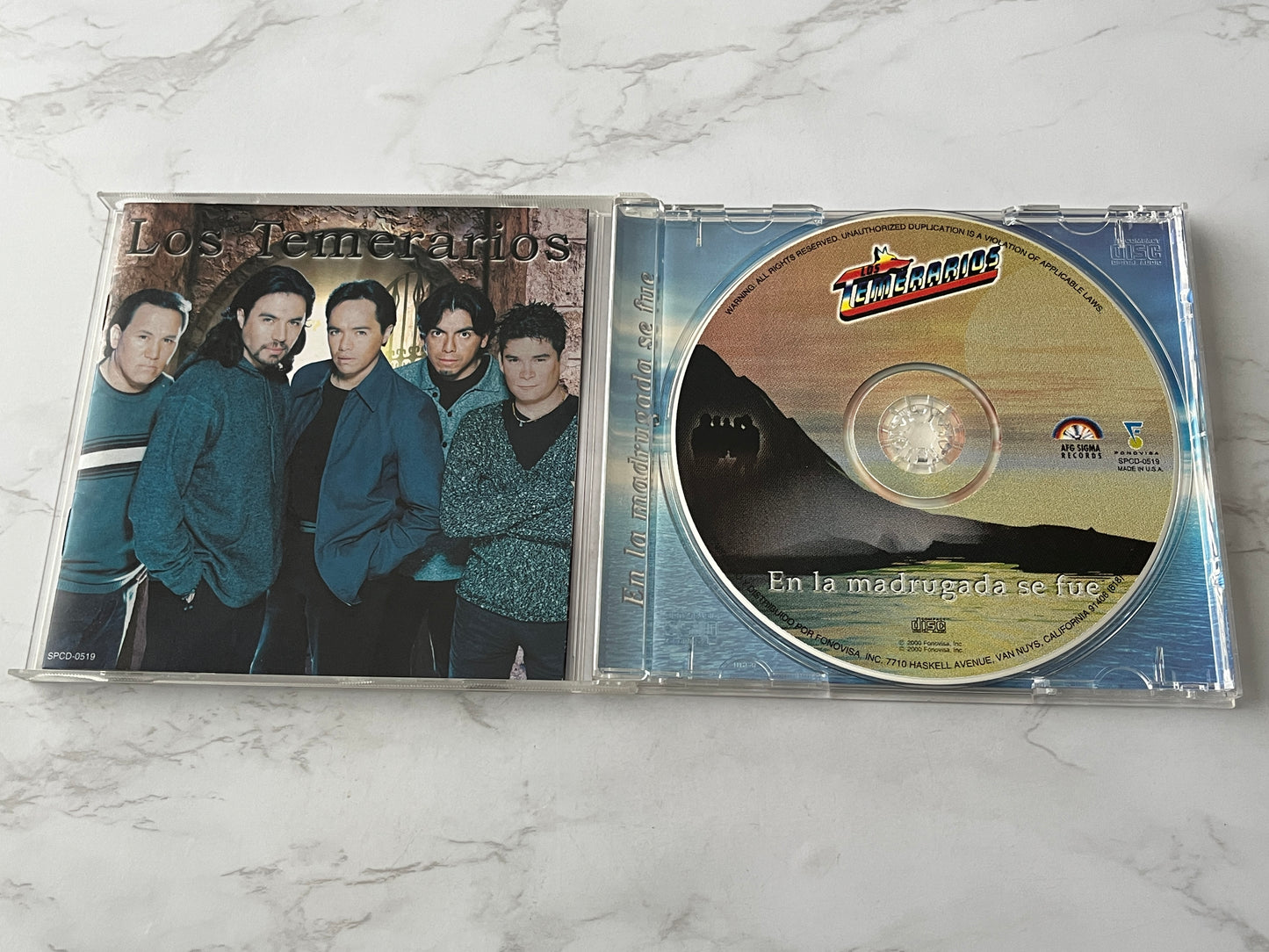 Los Temerarios – En la Madrugada Se Fue (2000)