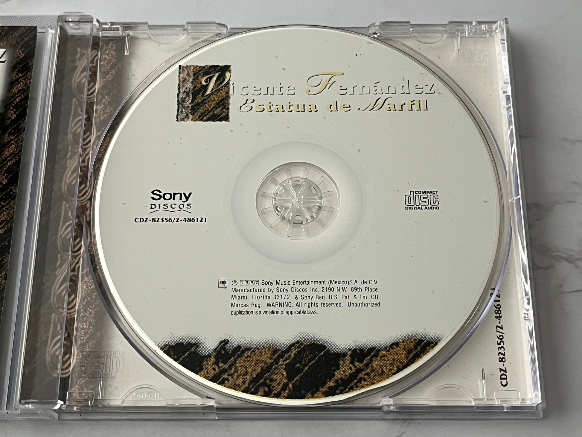 Vicente Fernández – Estatua de Marfil (1997)