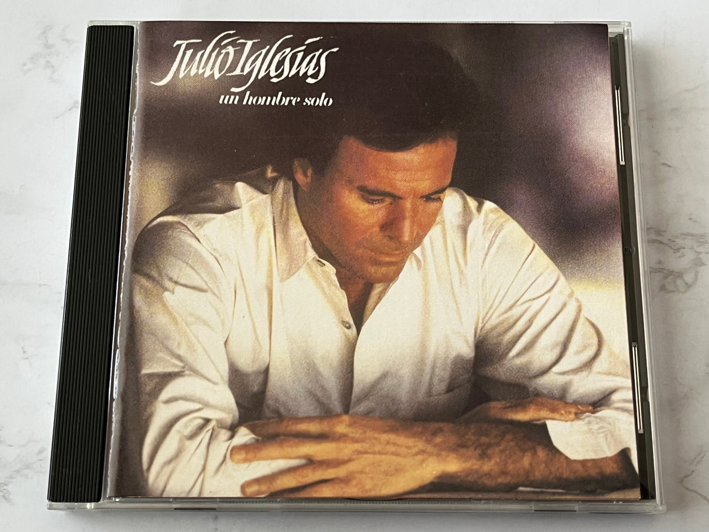 Julio Iglesias – Un Hombre Solo (1988) [USA 1ST PRESS]