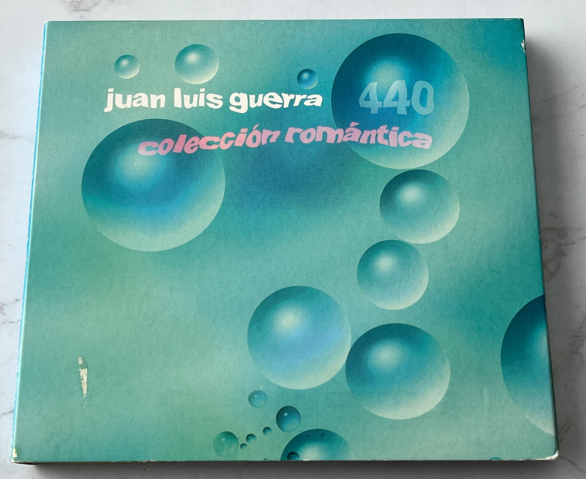 Juan Luis Guerra 440 – Colección Romántica (2 (2000)
