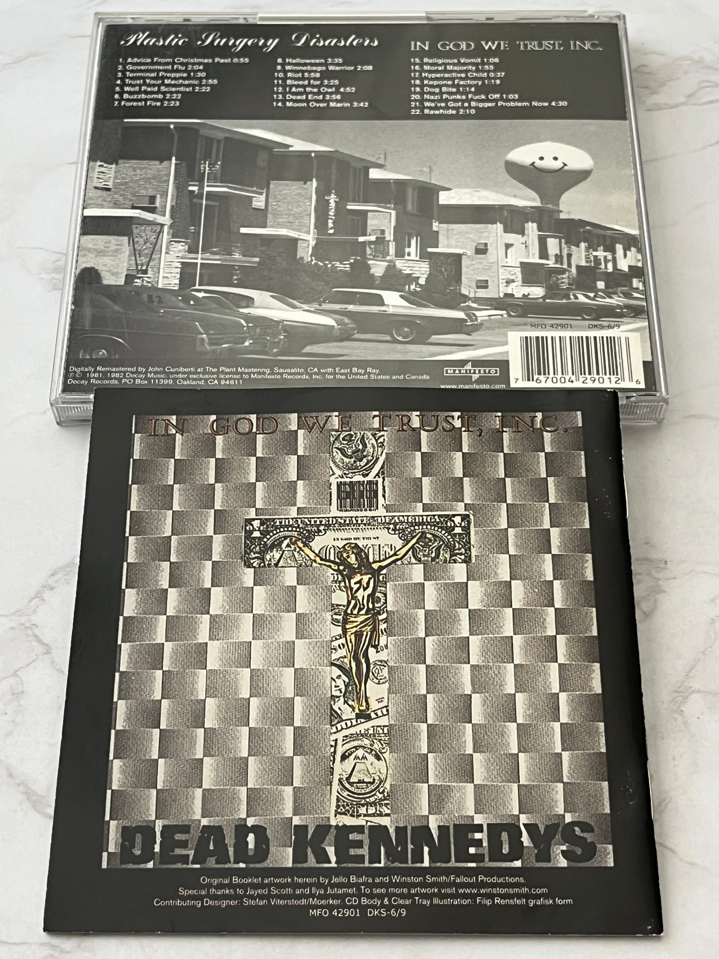 Dead Kennedys – Plastic Surgery Disasters / In God We Trust, Inc. (1982)