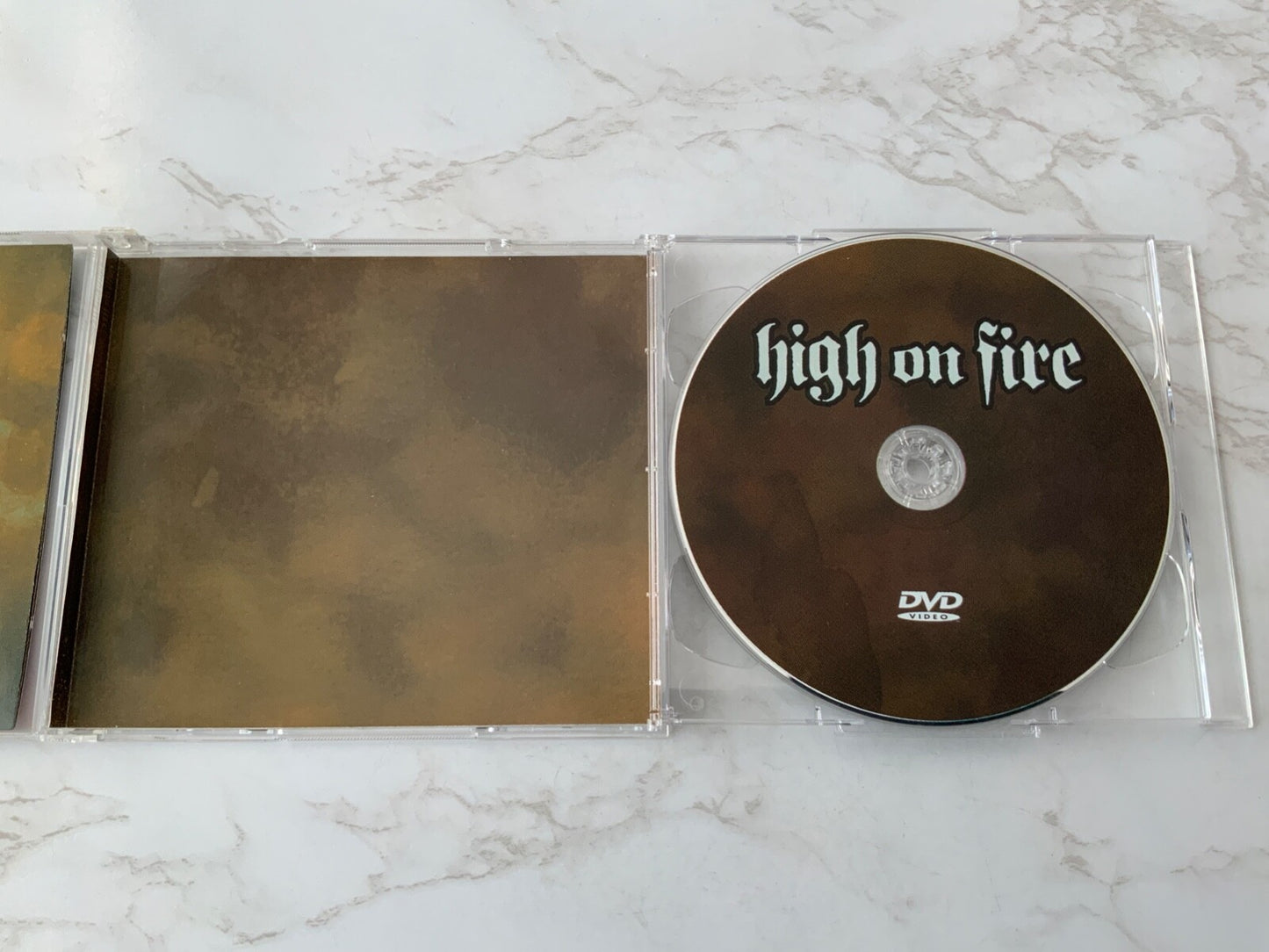 High On Fire – Blessed Black Wings (CD/DVD) (2005) [ORIGINAL USA PRESS]