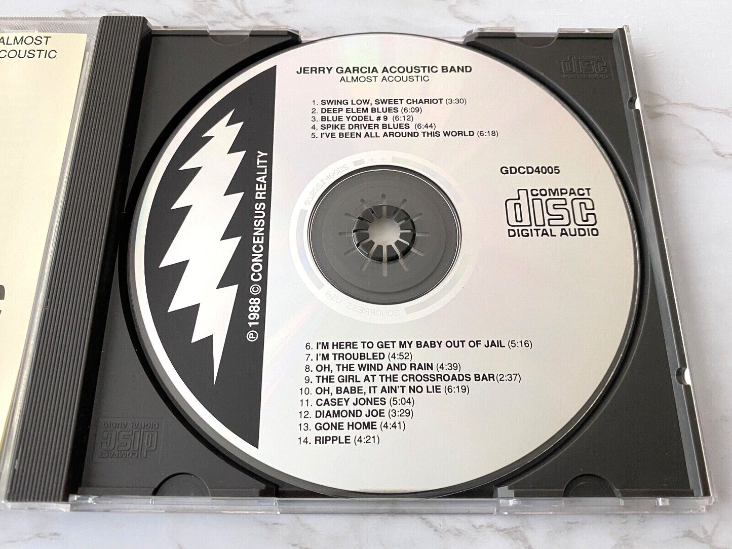 Jerry Garcia – Acoustic Band Almost Acoustic