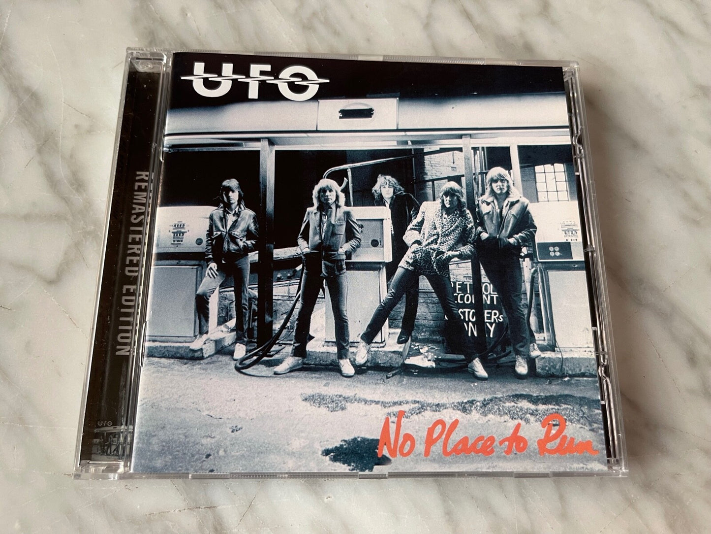 UFO – No Place To Run (2009) [UK PRESS]