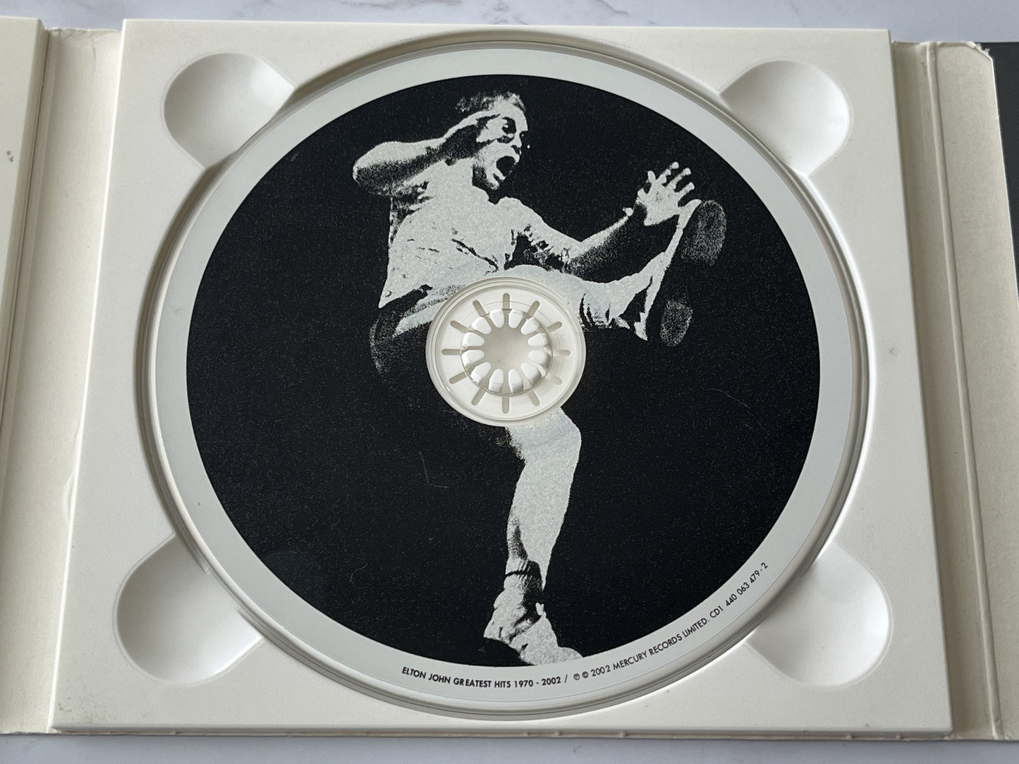 Elton John – Greatest Hits 1970-2002 (Digipak) (2002)