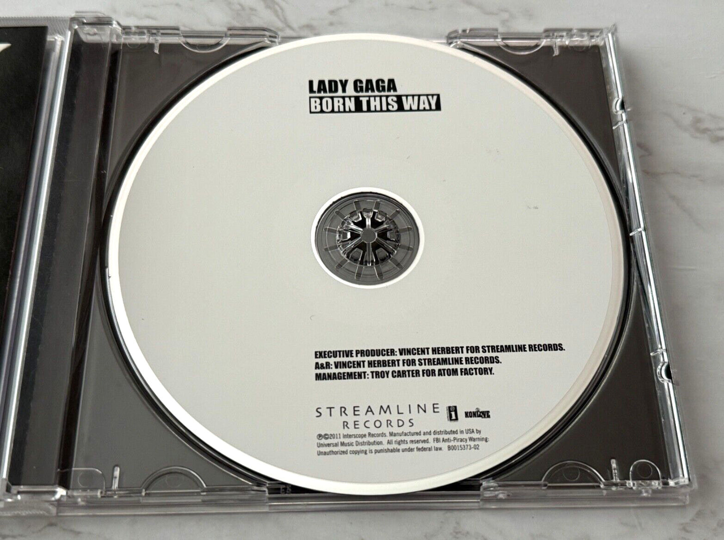 Lady Gaga – Born This Way (2011) [ORIGINAL USA PRESS]