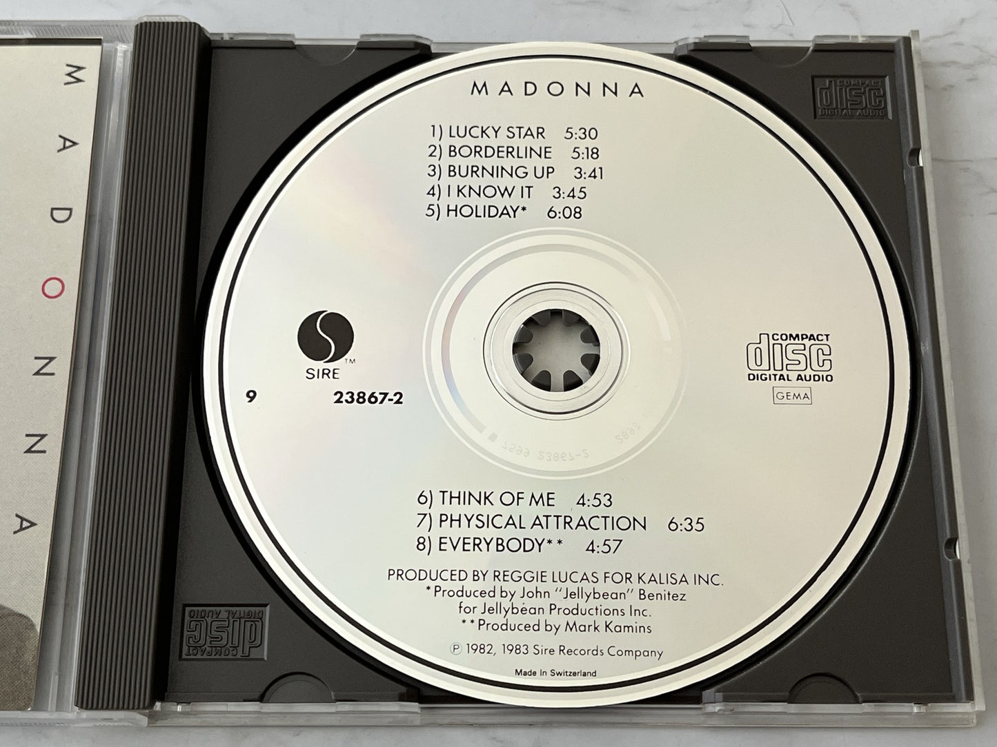 Madonna – Madonna