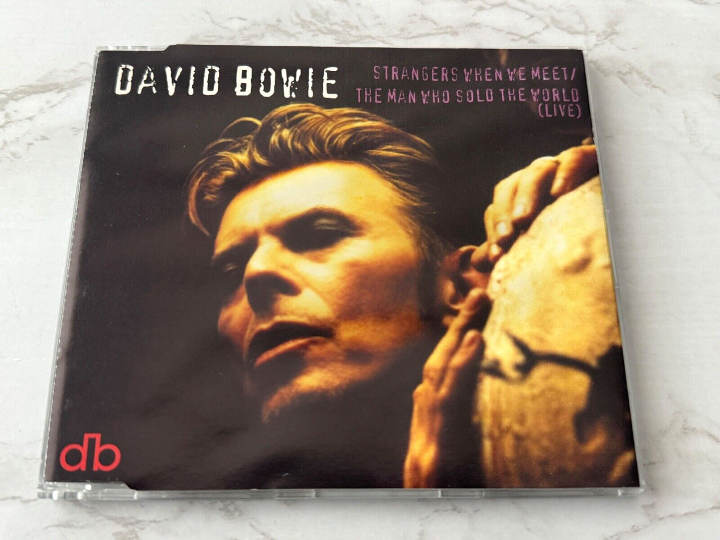 David Bowie – Strangers When We Meet (1995)