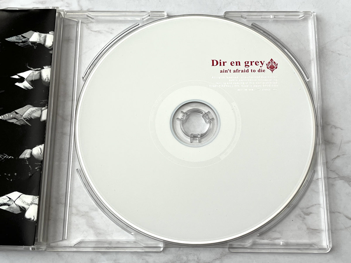 Dir en Grey – Ain't Afraid To Die (Maxi Single) (2001)
