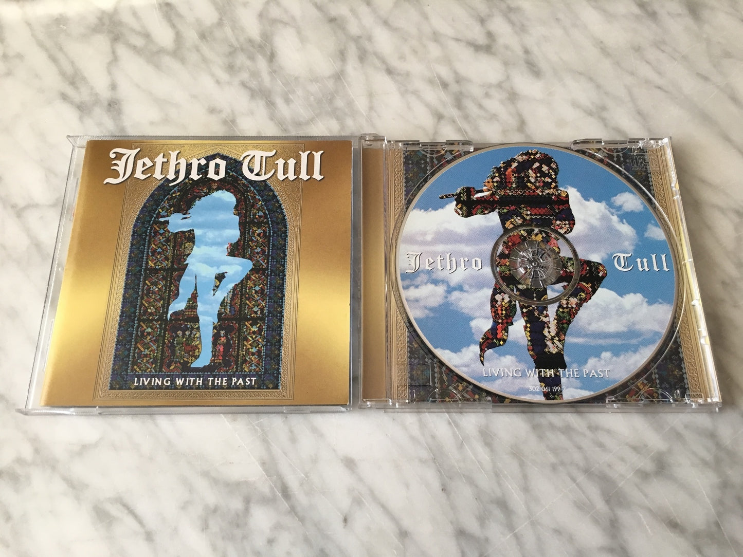 Jethro Tull – Living With The Past (2002)