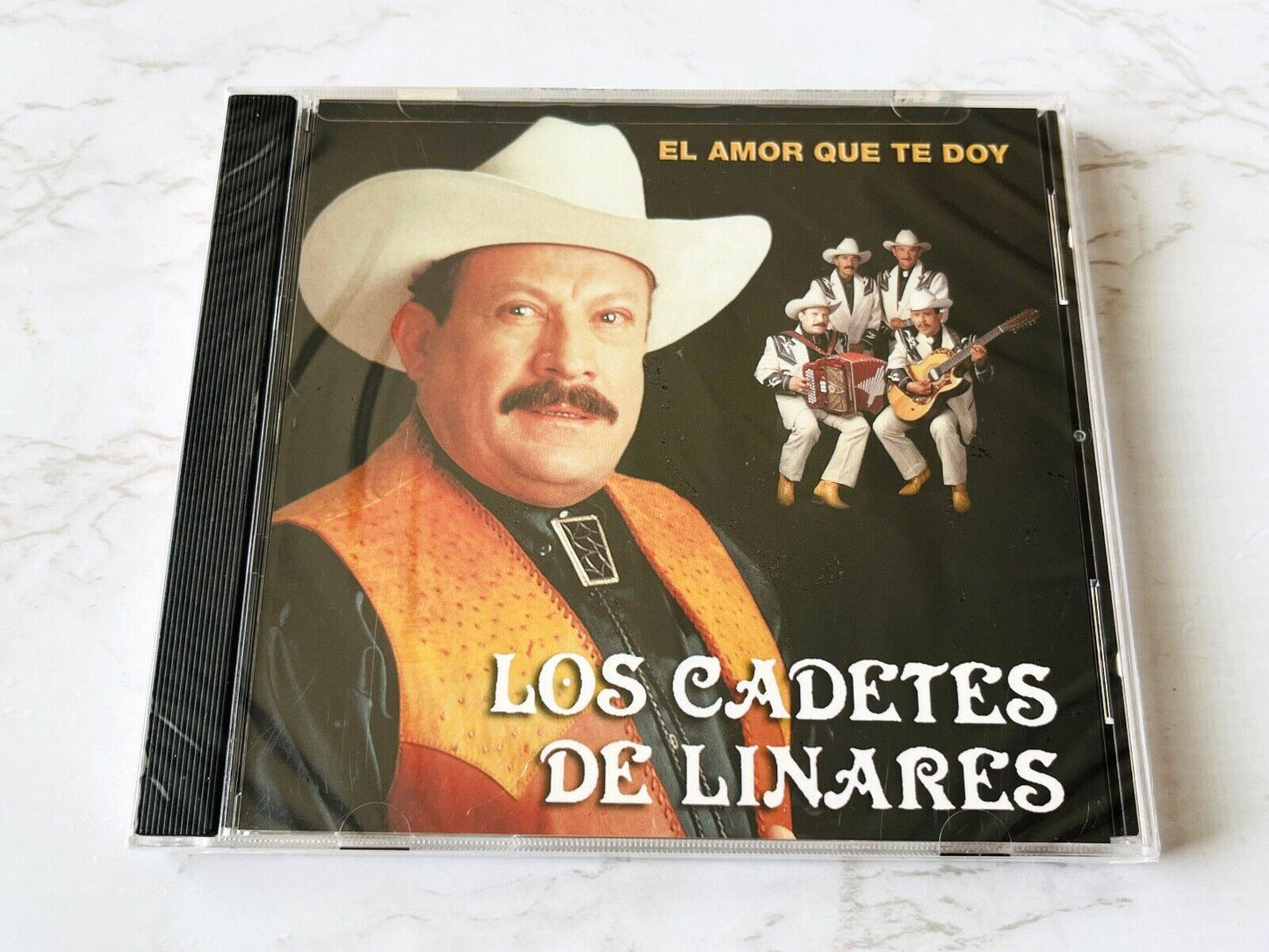 Los Cadetes De Linares – El Amor Que Te Doy (2003)