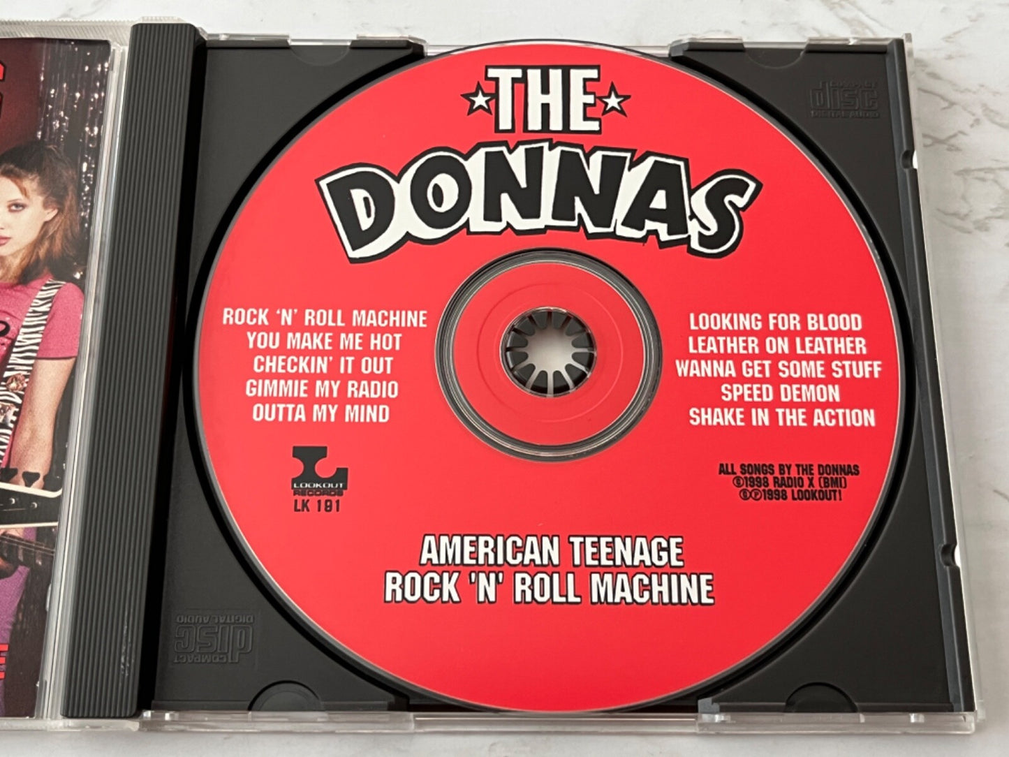 The Donnas – American Teenage Rock N Roll Machine (1998) [ORIGINAL USA PRESS]