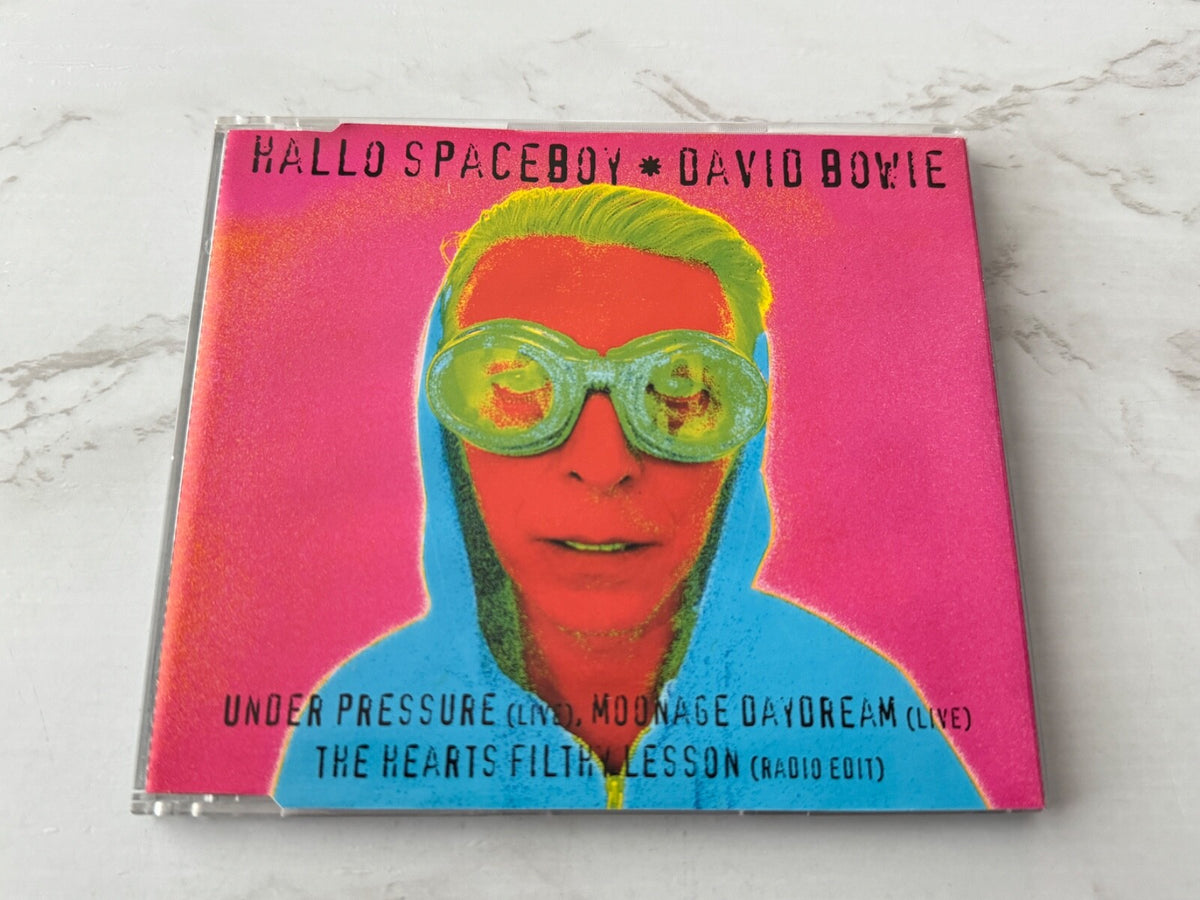 David Bowie – Hallo Spaceboy (1996) [UK PRESS]