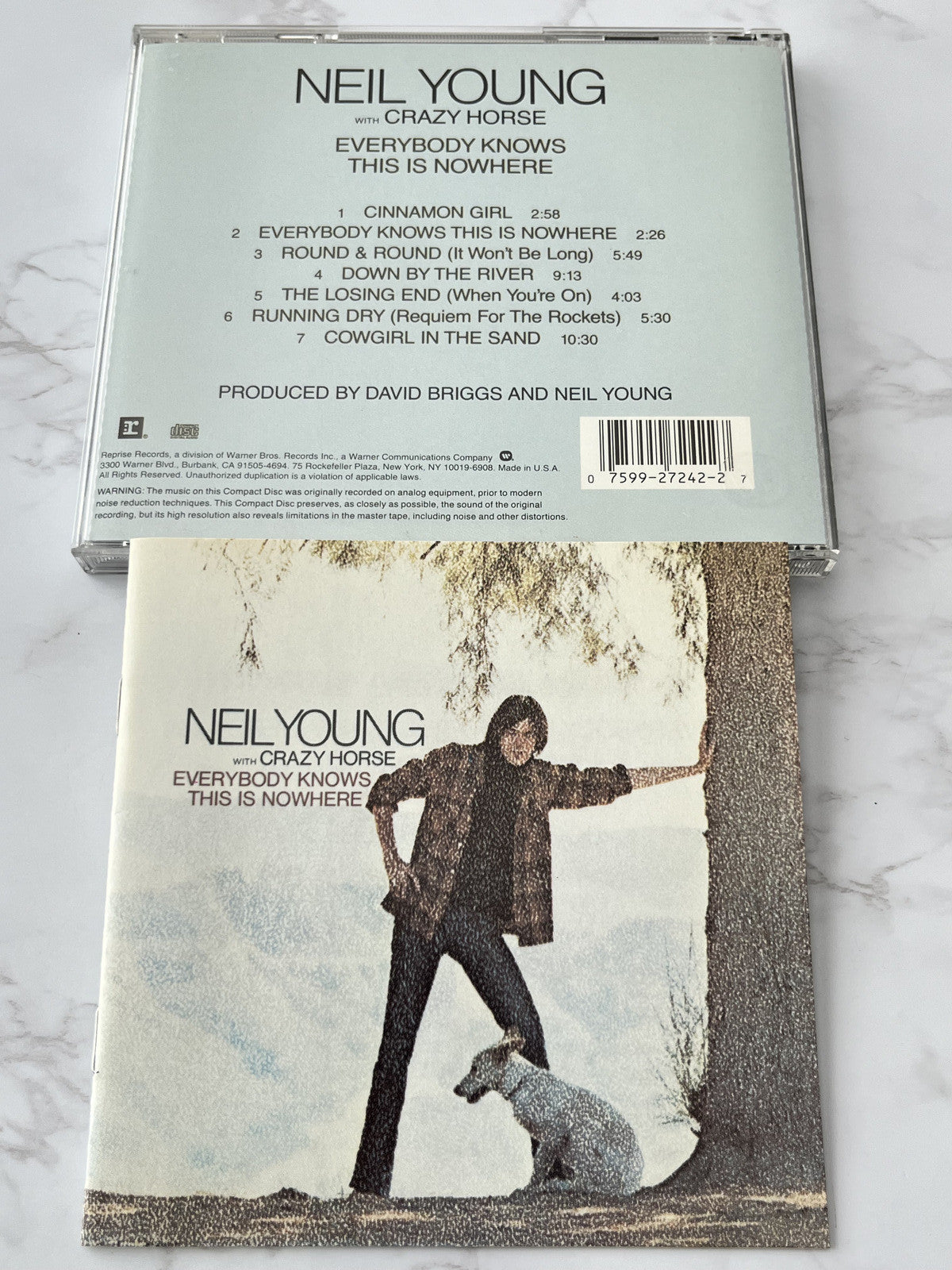 Neil Young – Everybody Knows This Is Nowhere