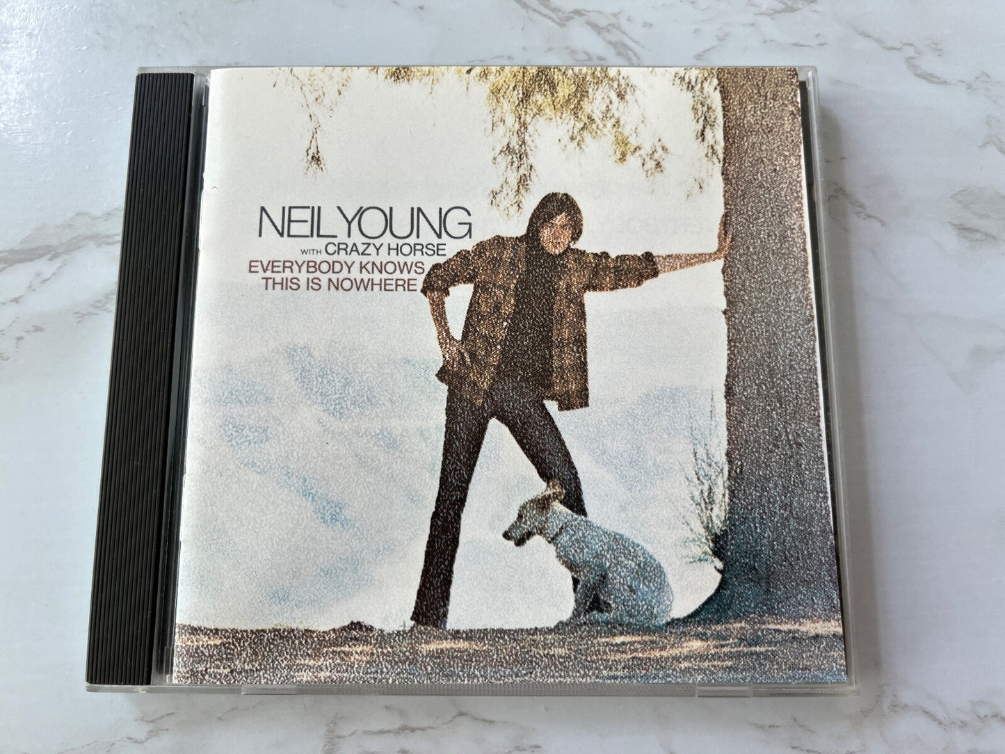 Neil Young – Everybody Knows This Is Nowhere
