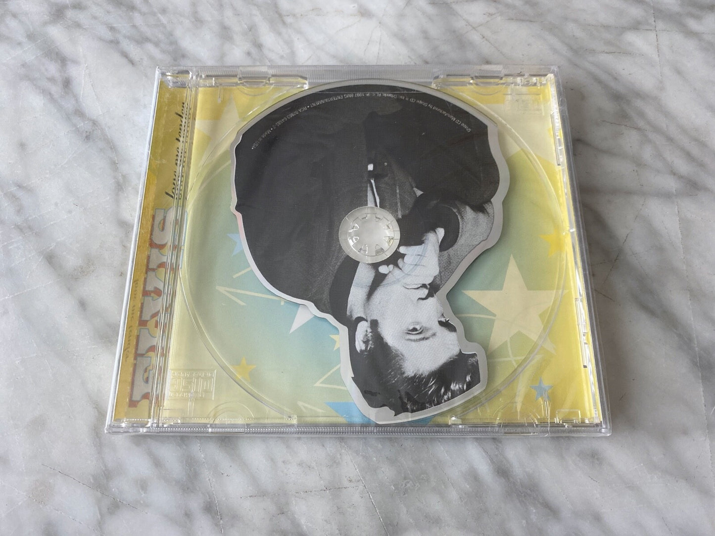 Elvis Presley – Love Me Tender (1997)