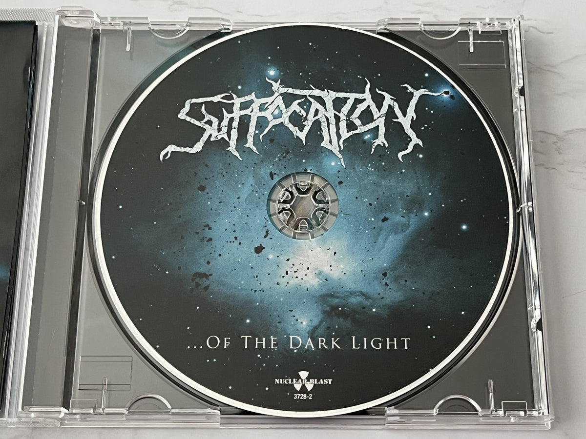 Suffocation – Of The Dark Light (2017) [ORIGINAL USA PRESS]
