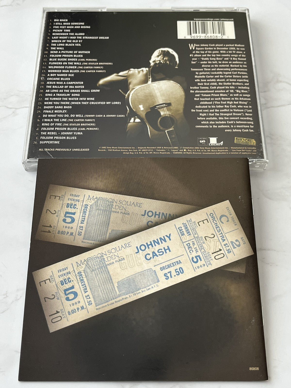 Johnny Cash – At Madison Square Garden (2002) [ORIGINAL USA PRESS]